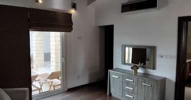 Spacious Six Bedroom House with Pool in Universal Paphos, for rent