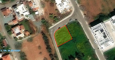 SALE: PLOT IN ZAKAKI AREA WITH SECURE PLANNING AND BUILDING PERMITS READY TO COMMENCE.
