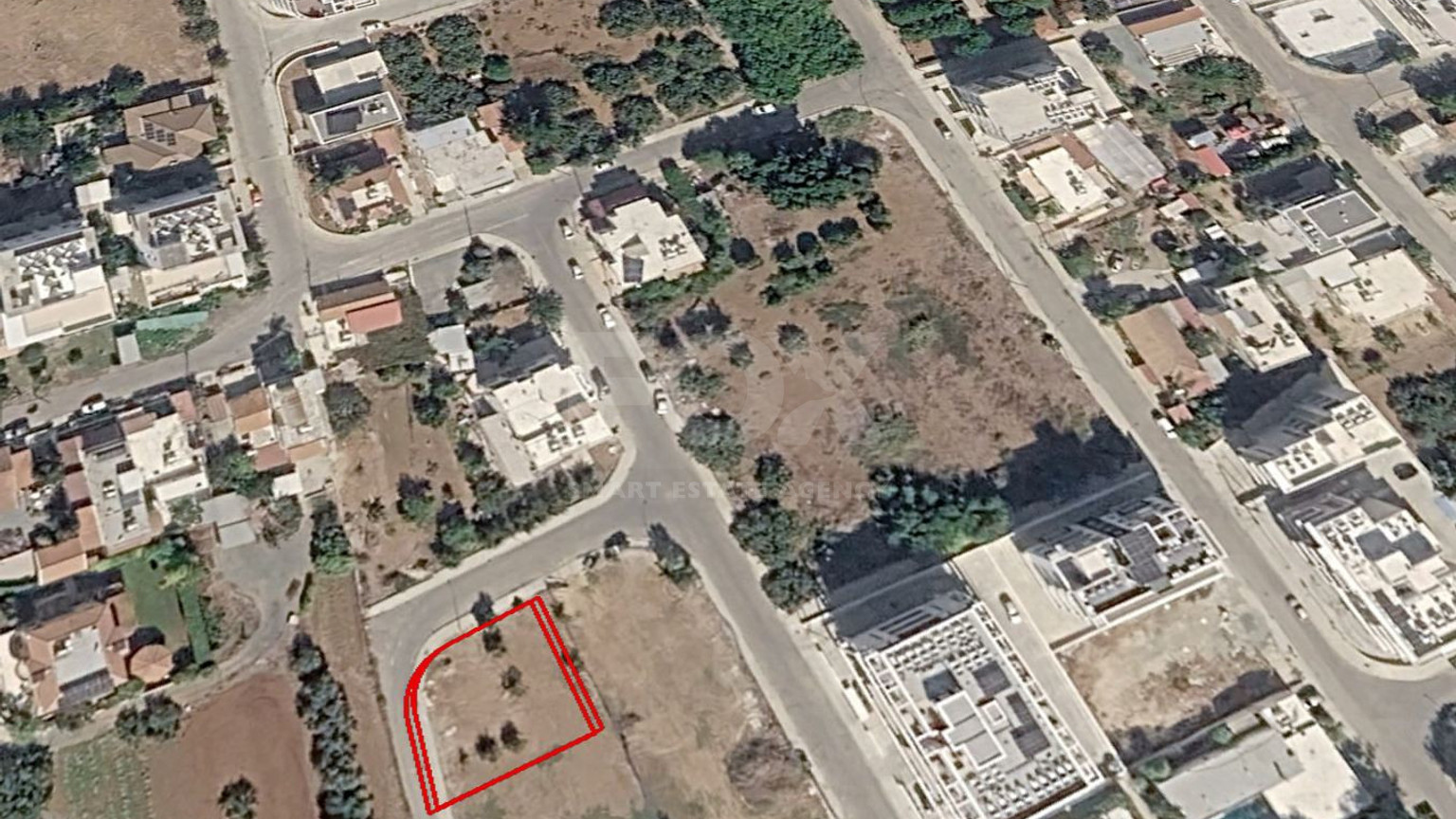 SALE: PLOT IN ZAKAKI AREA WITH SECURE PLANNING AND BUILDING PERMITS READY TO COMMENCE.