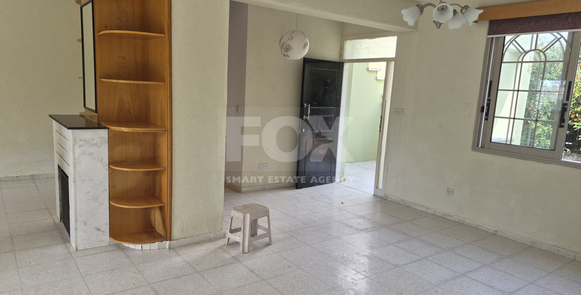 Three Bedroom House with Expansive Garden & Peaceful Surroundings For Rent