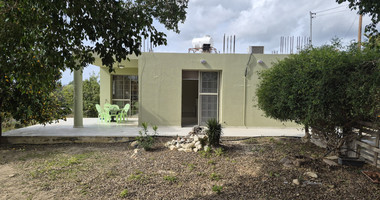 Three Bedroom House with Expansive Garden & Peaceful Surroundings For Rent