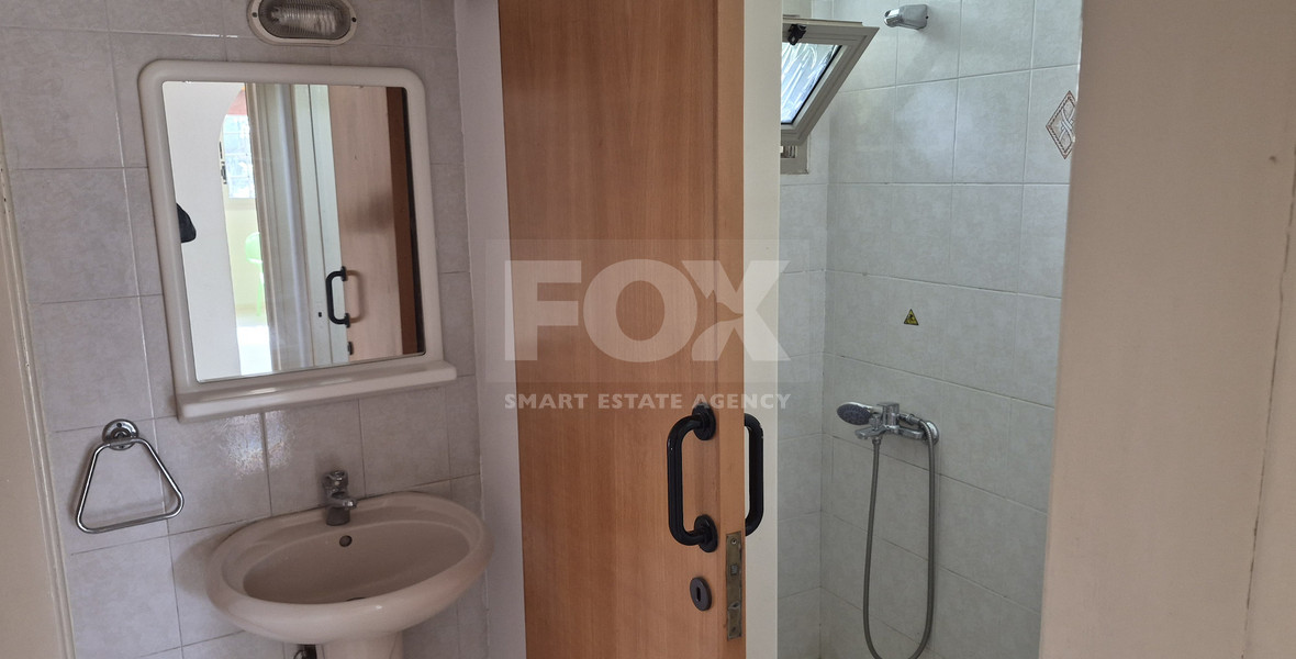 Three Bedroom House with Expansive Garden & Peaceful Surroundings For Rent