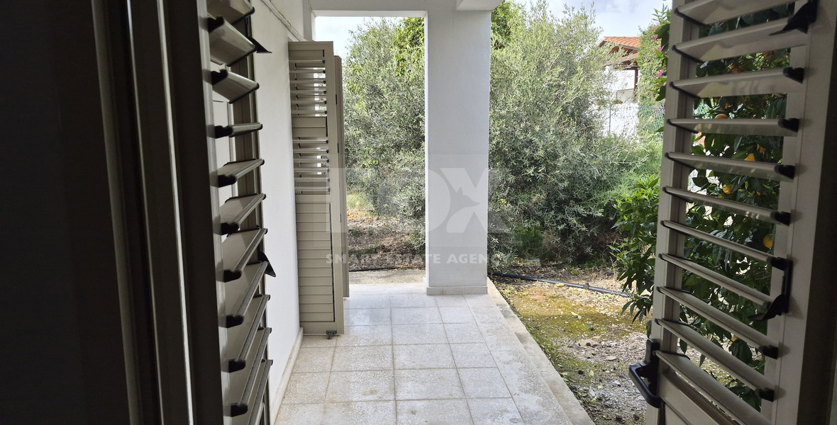 Three Bedroom House with Expansive Garden & Peaceful Surroundings For Rent