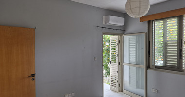 Three Bedroom House with Expansive Garden & Peaceful Surroundings For Rent