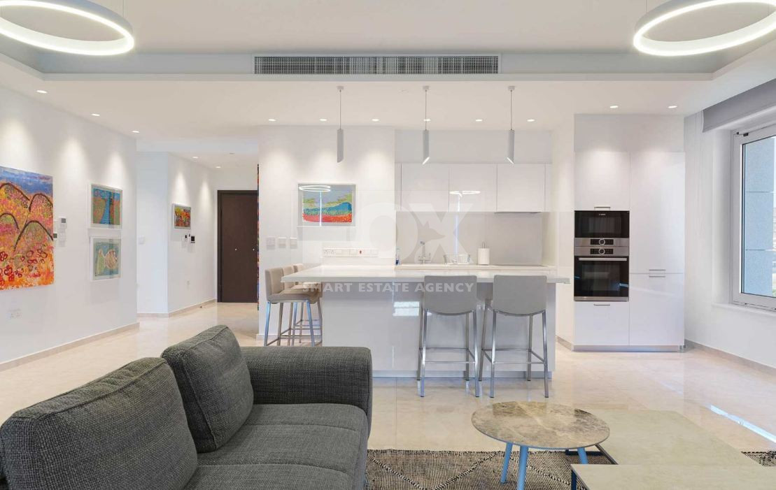 For rent Luxury Three-Bedroom Seafront Apartment | Panoramic Views & Premium Amenities