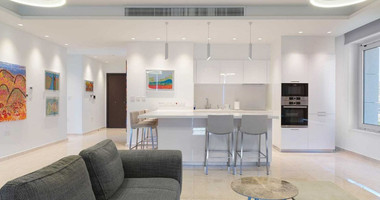 For rent Luxury Three-Bedroom Seafront Apartment | Panoramic Views & Premium Amenities