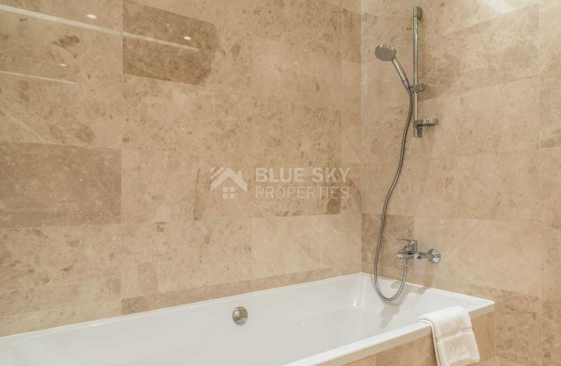 For rent Luxury Three-Bedroom Seafront Apartment | Panoramic Views & Premium Amenities