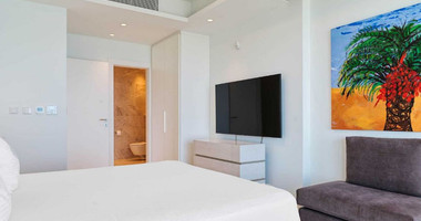 For rent Luxury Three-Bedroom Seafront Apartment | Panoramic Views & Premium Amenities