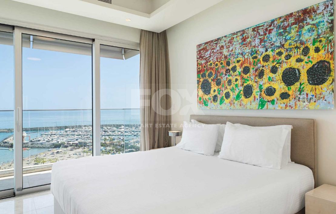For rent Luxury Three-Bedroom Seafront Apartment | Panoramic Views & Premium Amenities