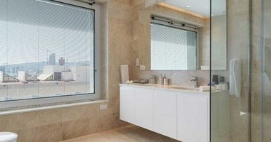 For rent Luxury Three-Bedroom Seafront Apartment | Panoramic Views & Premium Amenities