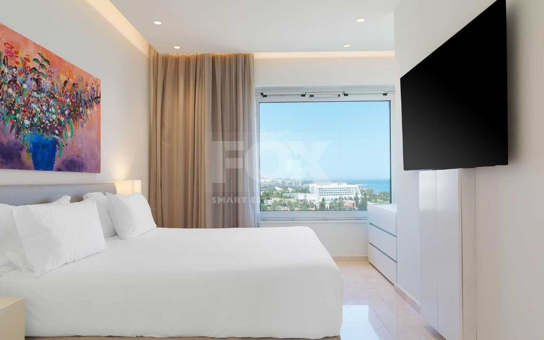 For rent Luxury Three-Bedroom Seafront Apartment | Panoramic Views & Premium Amenities