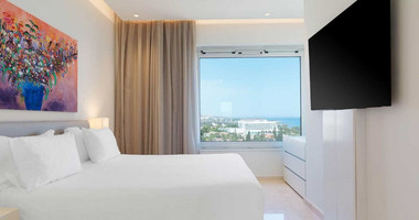 For rent Luxury Three-Bedroom Seafront Apartment | Panoramic Views & Premium Amenities