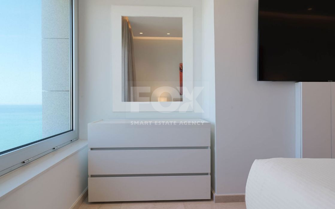 For rent Luxury Three-Bedroom Seafront Apartment | Panoramic Views & Premium Amenities