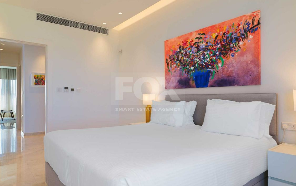 For rent Luxury Three-Bedroom Seafront Apartment | Panoramic Views & Premium Amenities