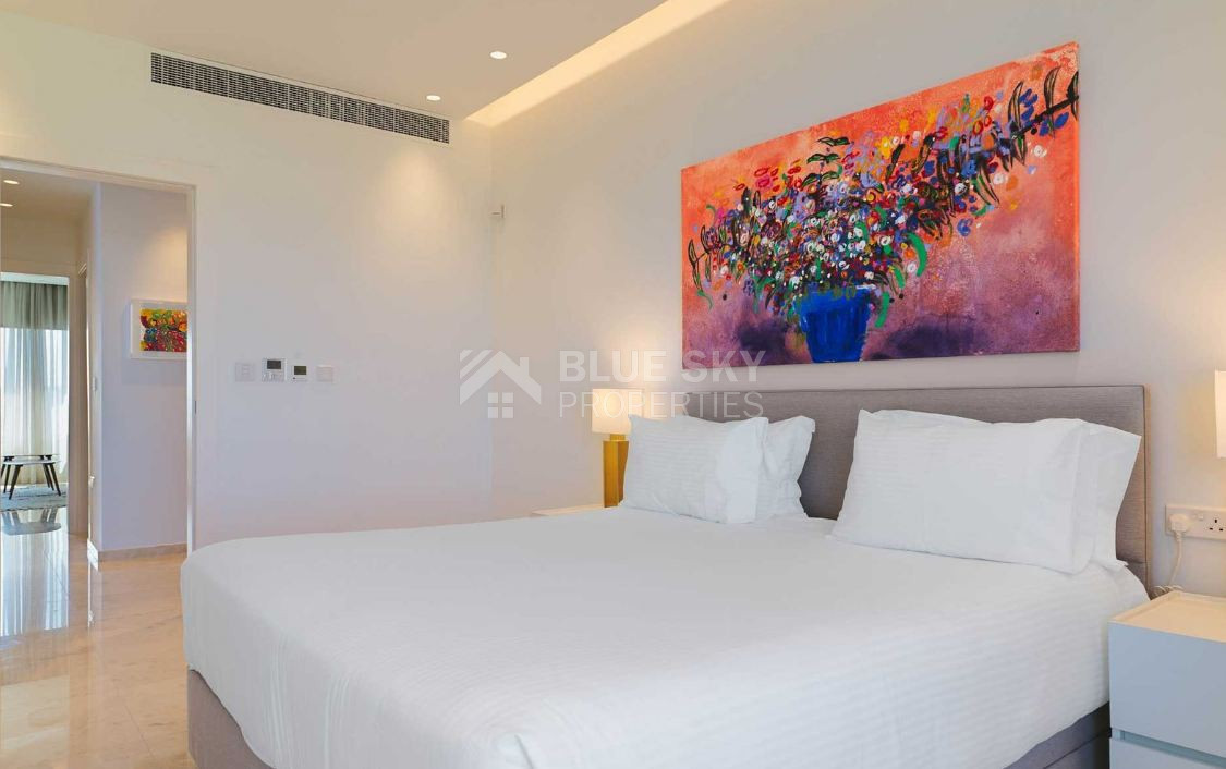 For rent Luxury Three-Bedroom Seafront Apartment | Panoramic Views & Premium Amenities