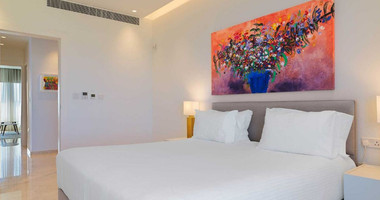 For rent Luxury Three-Bedroom Seafront Apartment | Panoramic Views & Premium Amenities