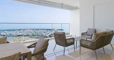 For rent Luxury Three-Bedroom Seafront Apartment | Panoramic Views & Premium Amenities
