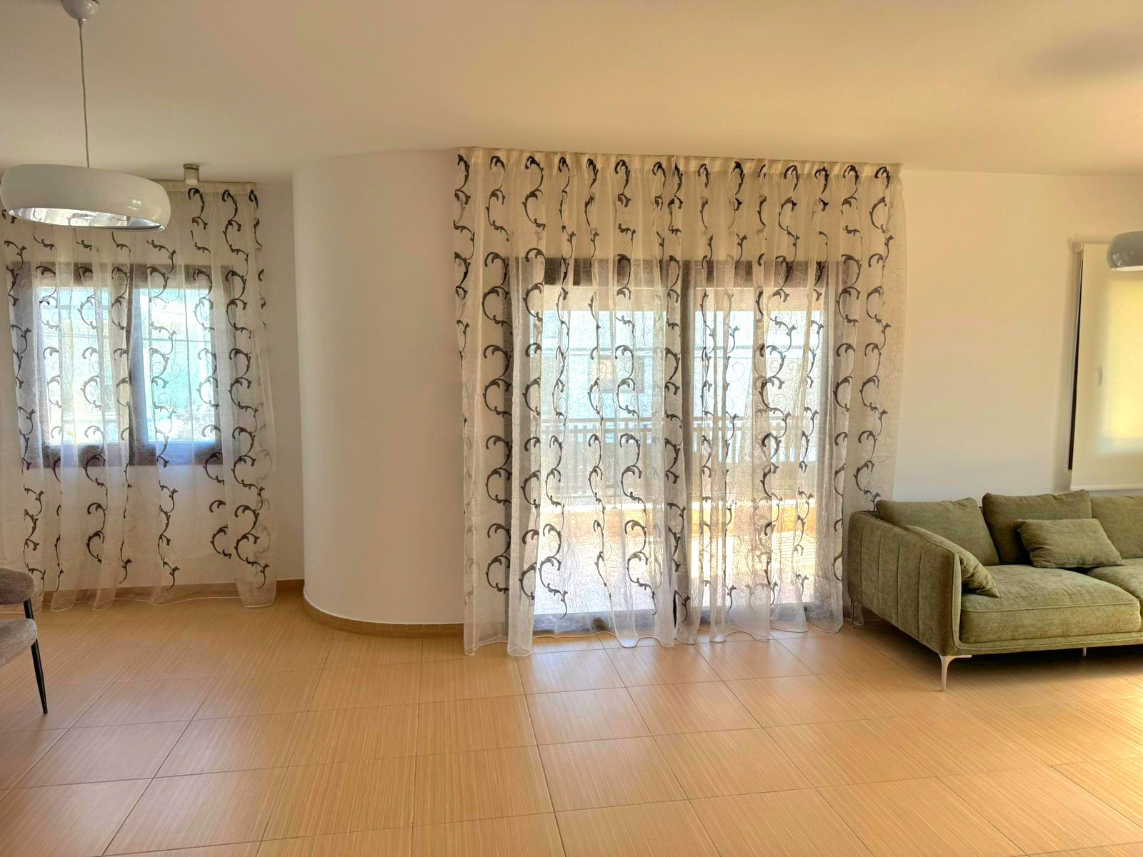 Mieszkanie 3 pokoi 150 m² w Jermasoja, Cypr