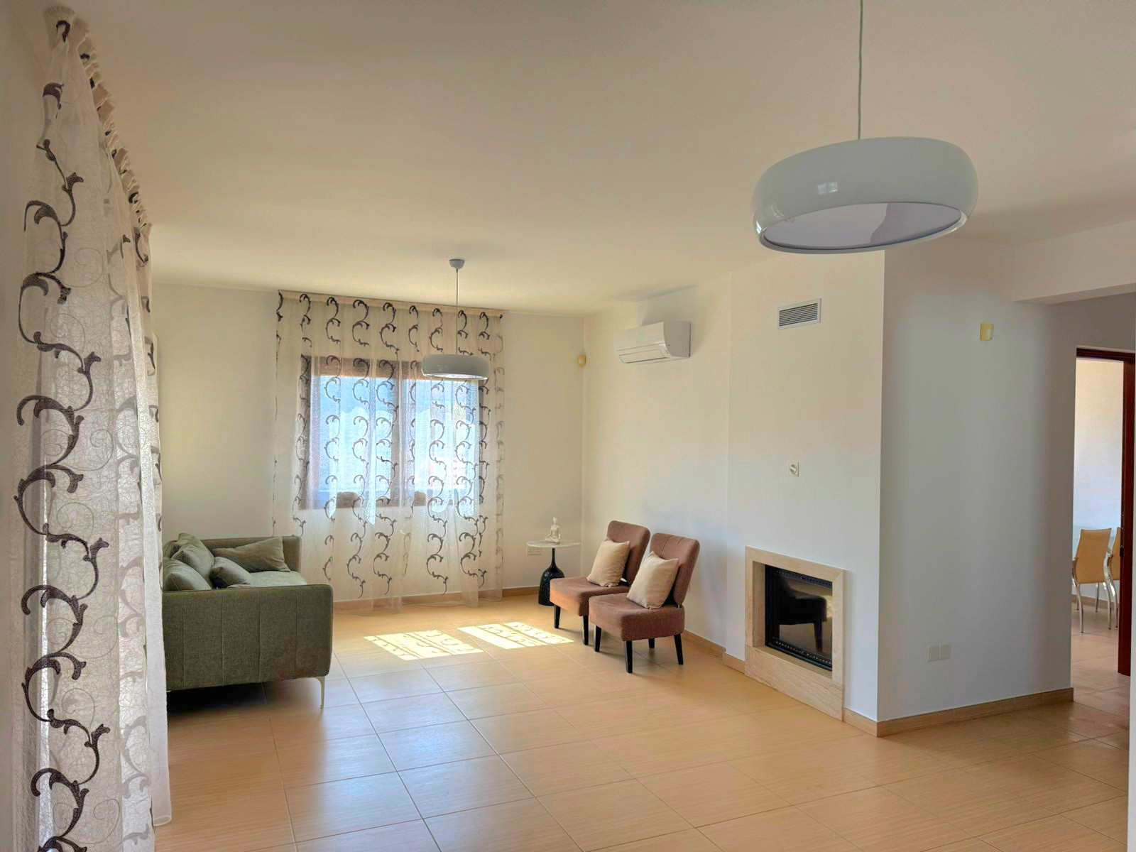 Mieszkanie 3 pokoi 150 m² w Jermasoja, Cypr