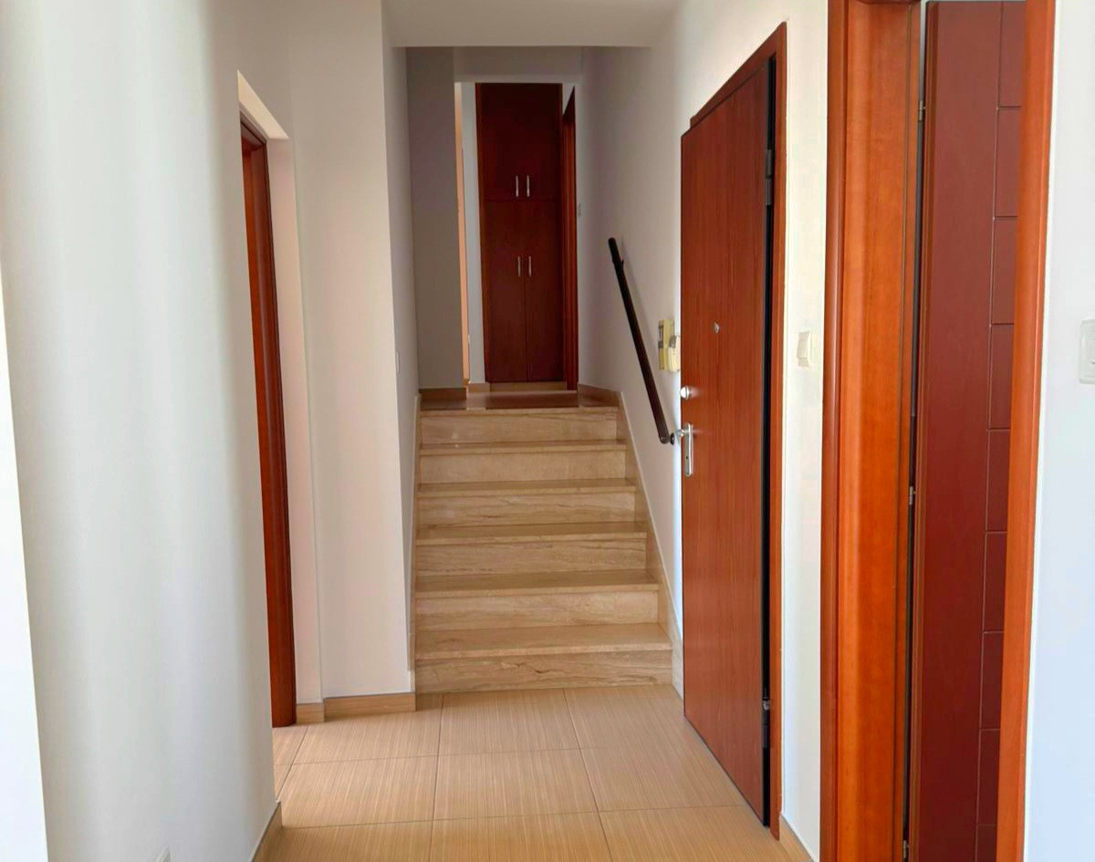 Mieszkanie 3 pokoi 150 m² w Jermasoja, Cypr