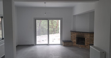 Charming Forest Retreat for Rent in Moniatis