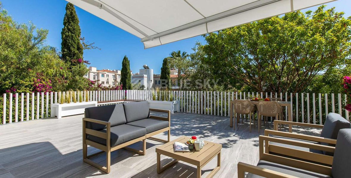 Modern Furnished 2-bedroom Townhouse in Elysia Park