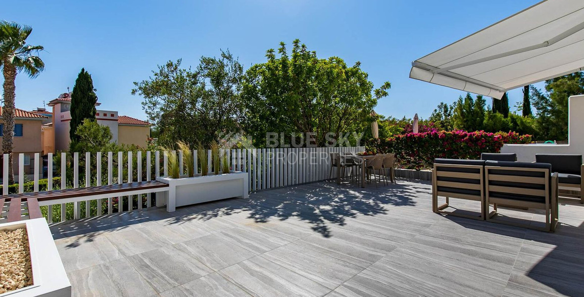 Modern Furnished 2-bedroom Townhouse in Elysia Park