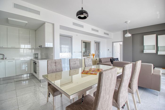 Premium Sea View Three-Bedroom Penthouse for rent in Mesa Geitonia