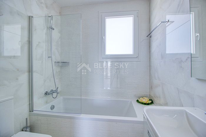 Premium Sea View Three-Bedroom Penthouse for rent in Mesa Geitonia