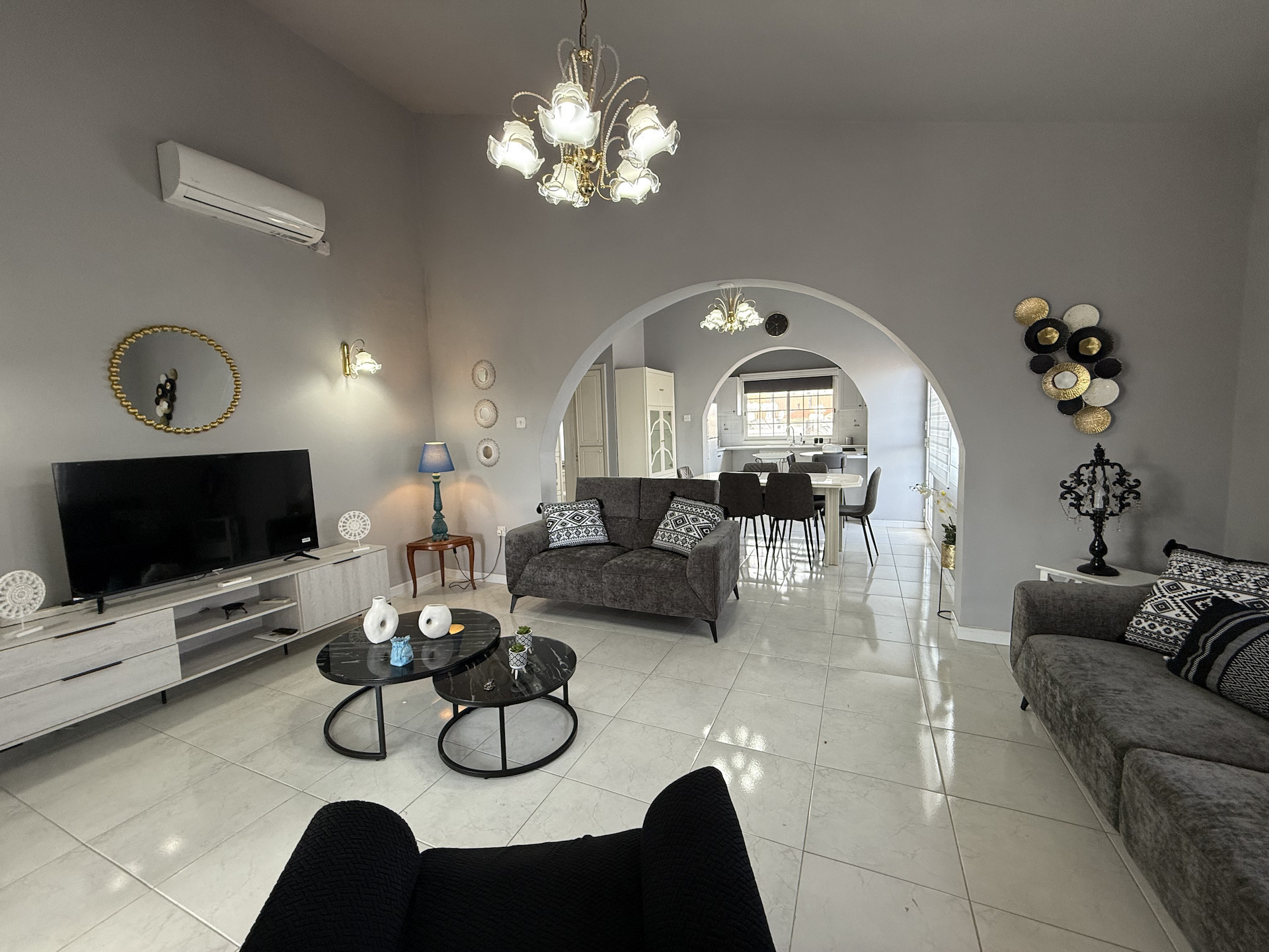 Mieszkanie 2 pokoi 100 m² w Limassol District, Cypr