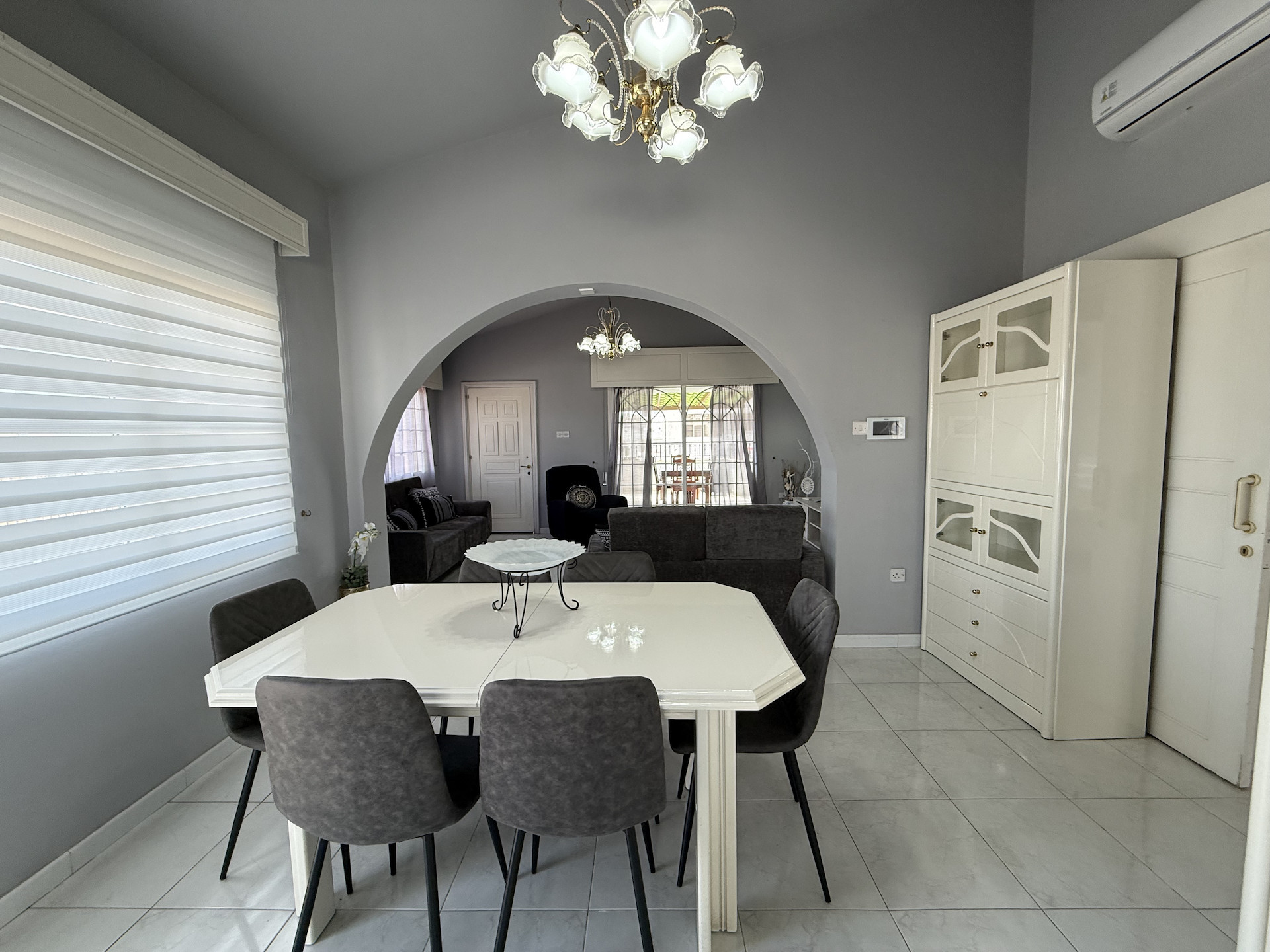 Mieszkanie 2 pokoi 100 m² w Limassol District, Cypr