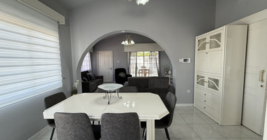 FOR RENT UPPER LEVEL TWO BEDROOM APARTMENT IN MESA GEITONIA