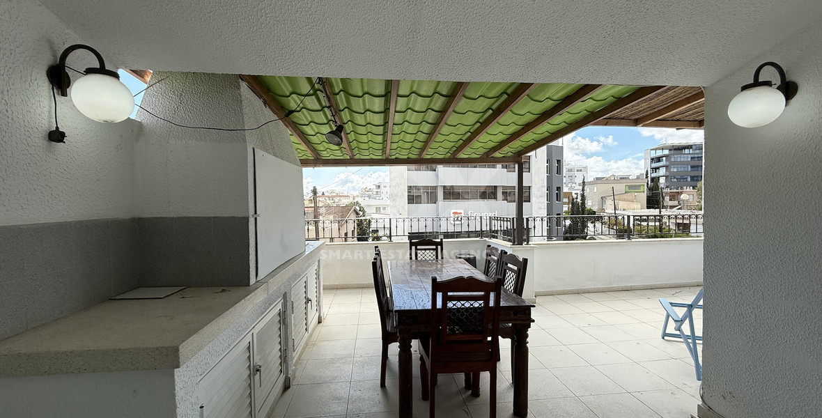 FOR RENT UPPER LEVEL TWO BEDROOM APARTMENT IN MESA GEITONIA