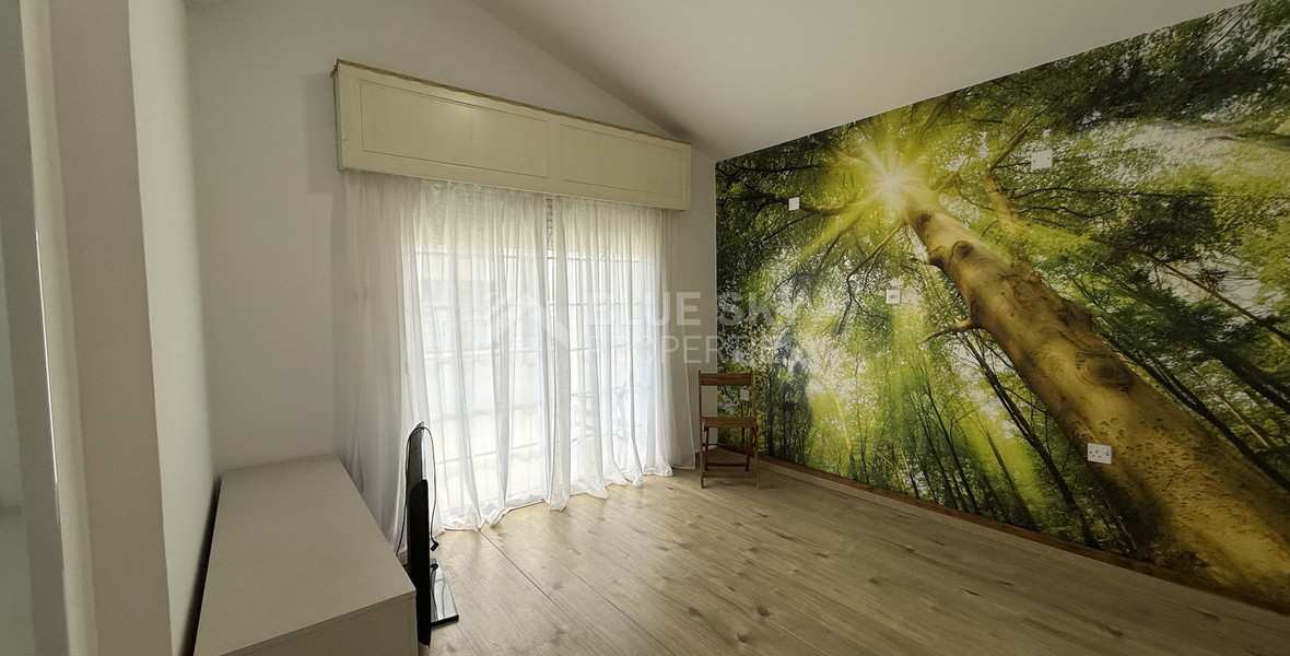 FOR RENT UPPER LEVEL TWO BEDROOM APARTMENT IN MESA GEITONIA