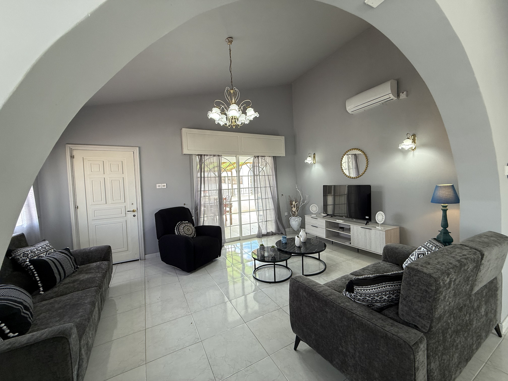 Mieszkanie 2 pokoi 100 m² w Limassol District, Cypr