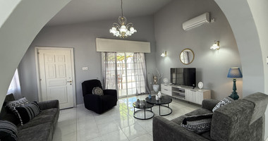 FOR RENT UPPER LEVEL TWO BEDROOM APARTMENT IN MESA GEITONIA