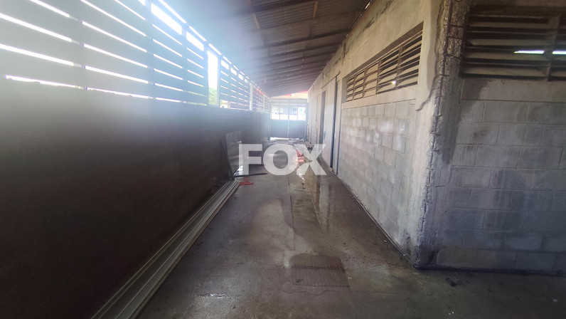 Warehouse 400 m² for rent in Agios Spiridon, Limassol, Cyprus