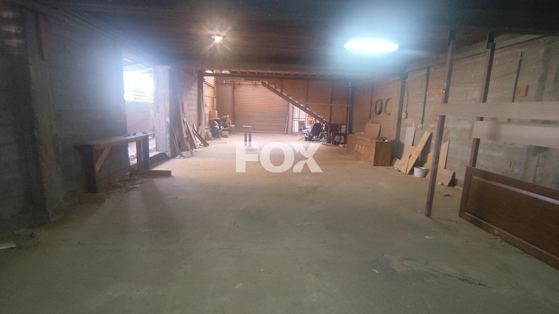 Warehouse 400 m² for rent in Agios Spiridon, Limassol, Cyprus