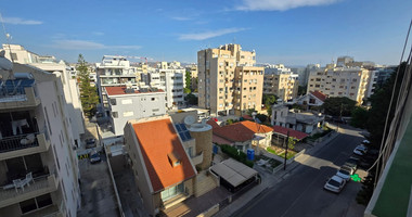 Two bedroom apartment for rent (upto 4 people) Neapolis, Limassol