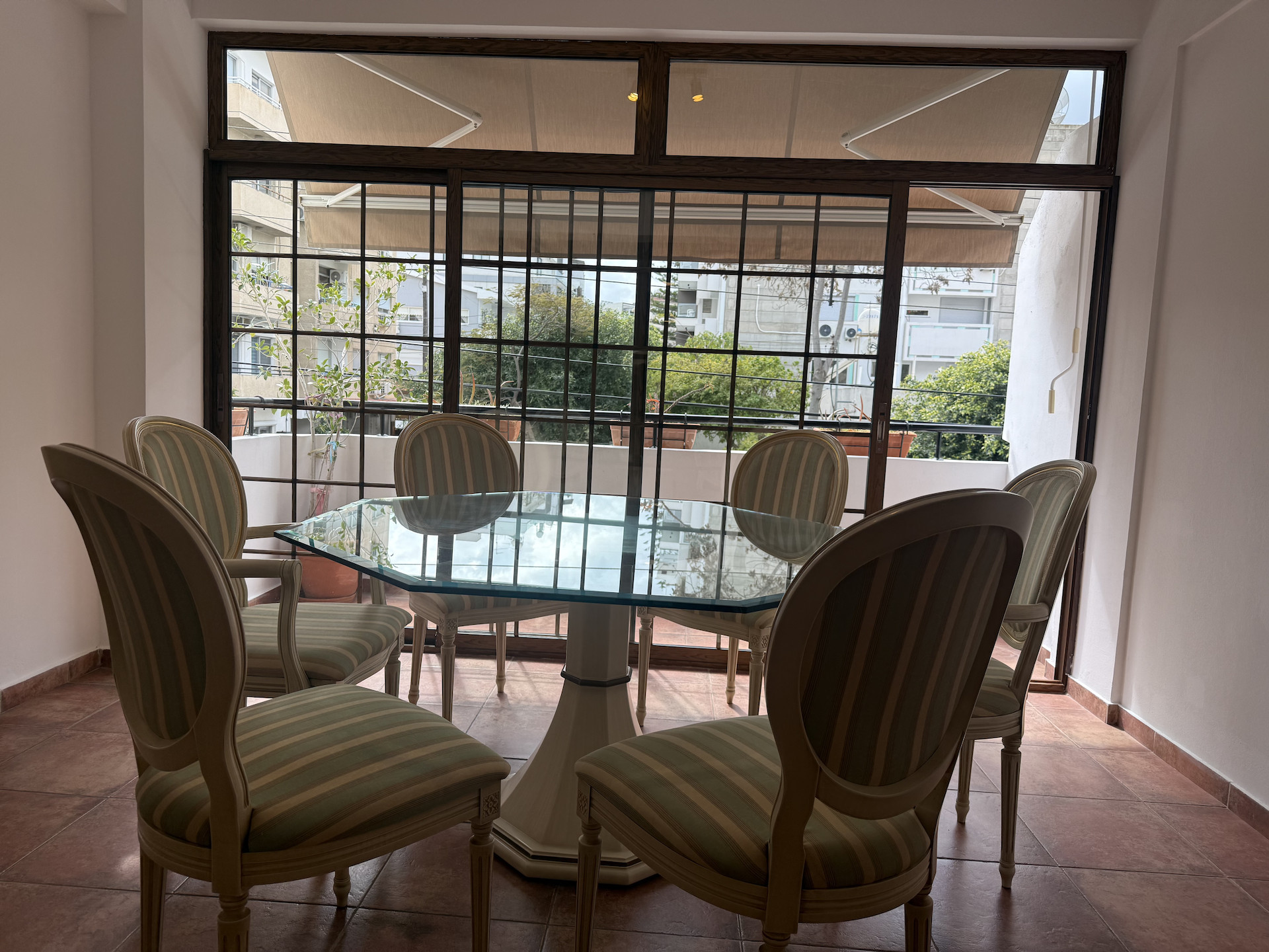 Mieszkanie 3 pokoi 105 m² w Limassol, Cypr