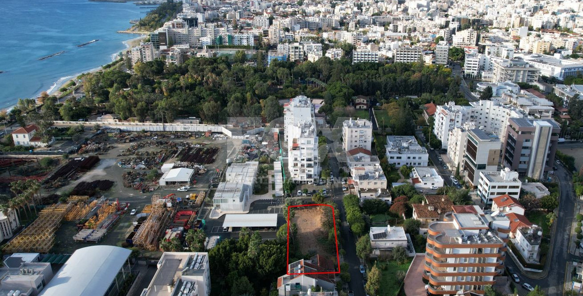 Stylish Two-Bed Apartment Near Seafront in Limassol – Walking distance  to the Beach