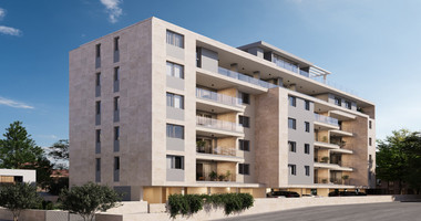 Stylish Three-Bed Apartment Near Seafront in Limassol – Walking distance  to the Beach