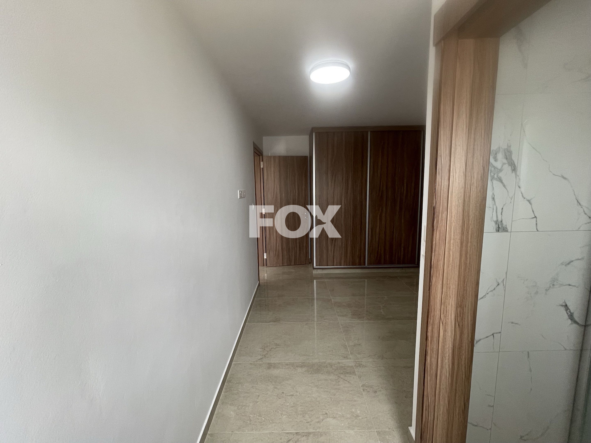 Mieszkanie 2 pokoi 70 m² w Empa, Cypr