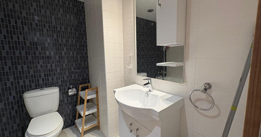 Stylish 1-Bedroom Seafront Apartment for Rent – Agios Tychonas Tourist Area