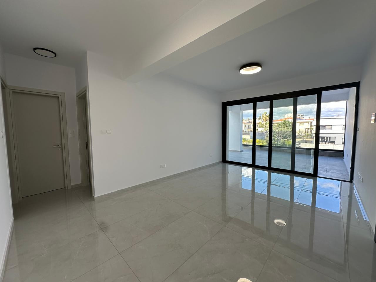 Mieszkanie 2 pokoi 99 m² Limassol, Cypr