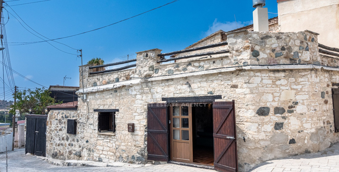 Renovated Three-Bedroom Semi-Detached House for Sale in Monagroulli: Ideal for Holiday Home or Income-Generating Airbnb