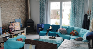 For rent , Modern Fully Furnished House with Three Bedrooms and Two bathrooms located in Acheleia, Paphos