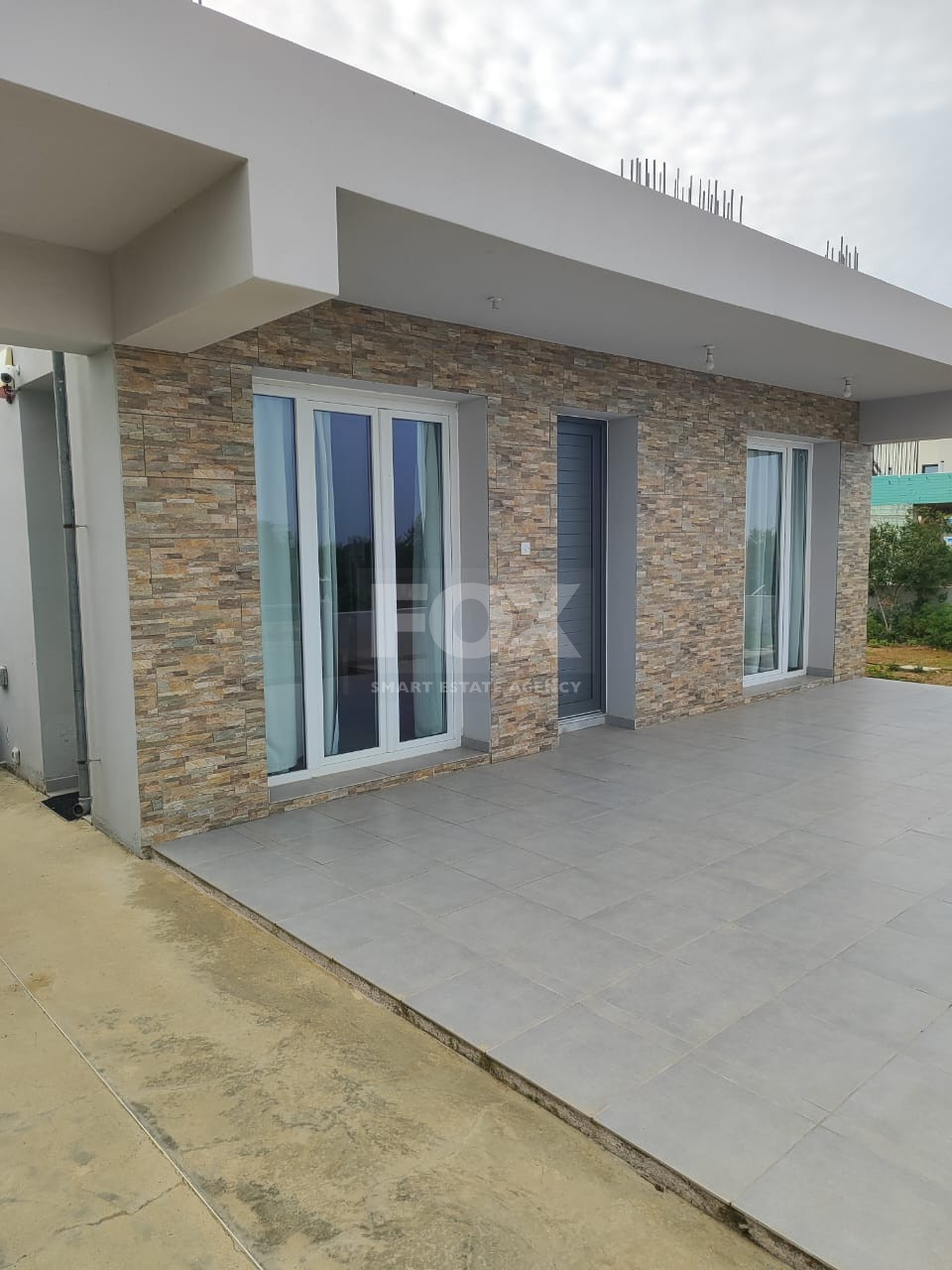 For rent , Modern Fully Furnished House with Three Bedrooms and Two bathrooms located in Acheleia, Paphos