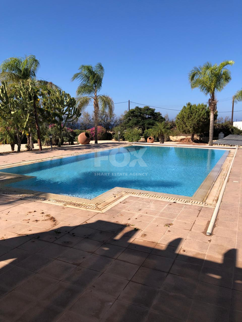 Luxurious Four Bedroom Seafront Villa – Unobstructed Views & Premium Living for Sale