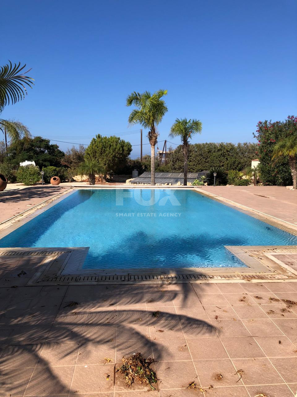 Luxurious Four Bedroom Seafront Villa – Unobstructed Views & Premium Living for Sale